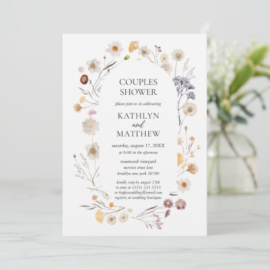 Invitation Fleur sauvage Boho Chic Floral Couples Moderne Dou (Debout devant)