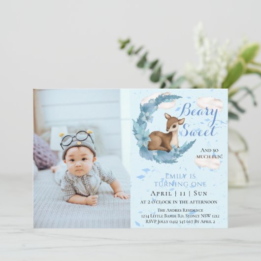 Invitation Fleurs Bambi Brown Mignonnes Nuages 1er anniversai (Debout devant)