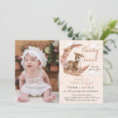 Invitation Fleurs Bambi Brown Mignonnes Nuages 1er anniversai (Debout devant)