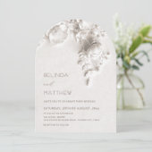 Invitation Fleurs blanches 3D Roses Mariage Casual (Debout devant)