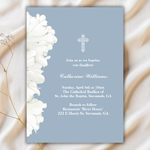 Invitation Fleurs blanches minimalistes Baptême bleu poussiér