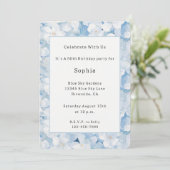 Invitation Fleurs Bleues Blanches Santorin Anniversaire (Debout devant)