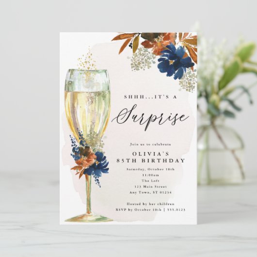 Invitation Fleurs bohèmes bleu marine et rouille pour une fêt (Debout devant)