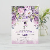 Invitation Fleurs de Jardin Violet et Rose Fille 7e anniversa (Debout devant)