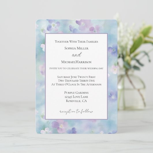 Invitation Fleurs de mariage bleu lavande blanc violet (Debout devant)