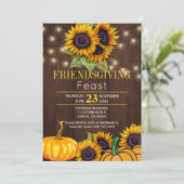 Invitation Fleurs de soleil citrouilles Grange rustique Bois  (Debout devant)