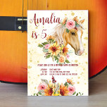 Invitation Fleurs de soleil de cheval rose fleurs filles fête<br><div class="desc">Cheval Palomino avec tournesol et fleurs roses fleurs florales filles d'anniversaire modèle invitation fête. Beau portrait de cheval aquarelle,  agréable pour les amateurs de chevaux.</div>