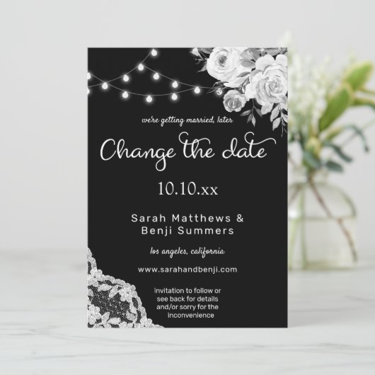 Invitation Fleurs en noir et blanc avec dentelle Faire part d (Debout devant)