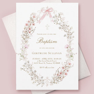 Invitation fleurs roses délicates encadrent le baptême