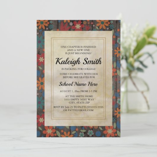 Invitation Fleurs rouges orange sur la partie rustique du tro (Debout devant)