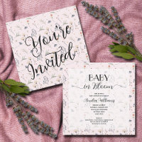 Fleurs sauvages sur le Baby shower de fille rose