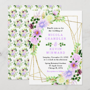 Invitation Fleurs violettes de printemps avec feuillage pour