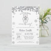 Invitation Flocon de Neige Baby Shower Hiver Ours  (Debout devant)