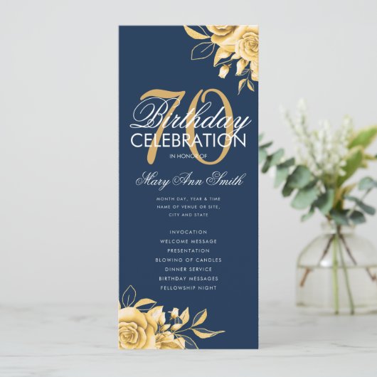 Invitation Floral 70th Birthday Program Gold & Navy avec menu (Debout devant)