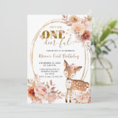 Invitation Floral Beige Un Cerf Ful Fille Premier Anniversair (Debout devant)