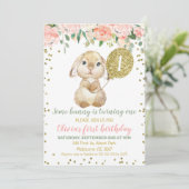 Invitation Floral Pink Gold Balloon Fluffy Bunny 1er annivers (Debout devant)