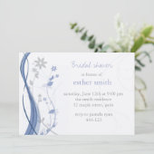 Invitation florale bleu-clair et grise de charme (Debout devant)