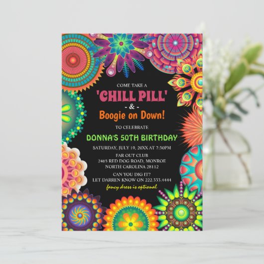 Invitation Flower Power 70's Colorful Birthday Party (Debout devant)