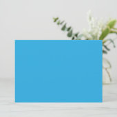Invitation fond bleu avec chat noir et blanc sur (Debout devant)
