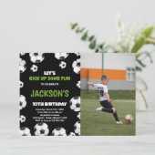 Invitation Football noir vert Anniversaire avec photo (Debout devant)