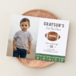 Invitation Football première année bas 1er anniversaire photo<br><div class="desc">C'est l'heure du jeu ! Fêtez le 1er anniversaire de votre petit avec cette invitation photo sur le thème du football !</div>