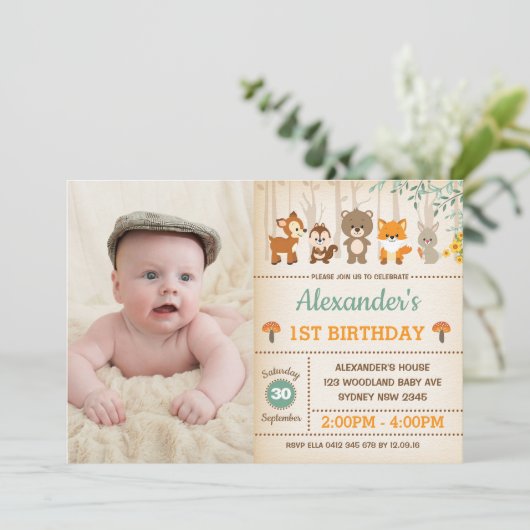 Invitation Forêt de bois 1er anniversaire Bébé Animaux Fête (Debout devant)