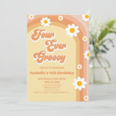 Invitation Four Ever Super Retro Daisy 4e fête d'anniversaire (Debout devant)