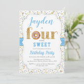 Invitation FOUR ever Sweet Donut Boys 4e anniversaire Invitat (Debout devant)