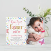 Invitation FOUR ever Sweet Donut Girls 4th Birthday Invitatio (Debout devant)