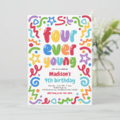 Invitation Four Ever Young Confetti Balloon 4th Birthday (Debout devant)