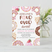 Invitation Fourever rose Donut sucré 4e fête d'anniversaire (Debout devant)