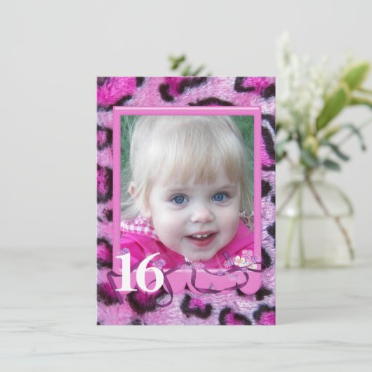 Invitation Fourrure léopard rose 16e anniversaire (Debout devant)