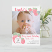 Invitation Fraise 1er anniversaire avec photo (Debout devant)