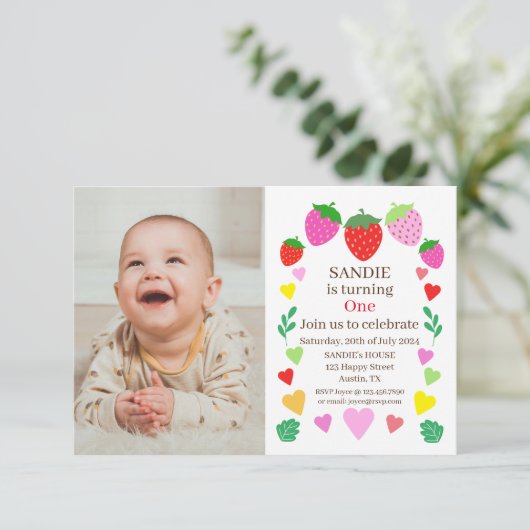 Invitation Fraise 1er fête d'anniversaire (Debout devant)
