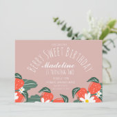 Invitation Fraises Jour d'anniversaire botanique tiré à la ma (Debout devant)