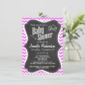 Invitation Fuchsia Pink Chevron Stripes; Chalkboard look (Debout devant)
