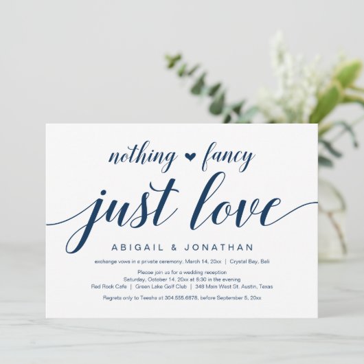 Invitation Fuite de mariage, élégant script bleu marine class (Debout devant)