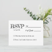 Invitation Fun and Simple Black and White Wedding RSVP (Debout devant)