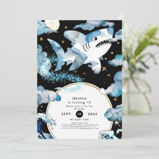 Invitation Fun Blue Editable Shark Anniversaire (Debout devant)