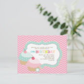 Invitation Fun de Cupcake fête d'anniversaire colorée (Debout devant)