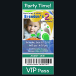 Invitation Fun Kids VIP Pass Événement Billet Photo Party (ja<br><div class="desc">Cette invitation à la fête d'anniversaire "Fun Kids VIP", colorée et joyeuse, est entièrement personnalisable pour que vous puissiez insérer votre propre texte et votre propre photo. Le billet de fête "Fun Kids VIP" est un dessin original de Cheryl Daniels © 2011 et correspond à l'autocollant du Fun Kids VIP...</div>