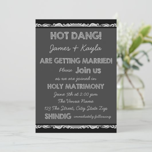 Invitation Fun Old School Rustic Chalkboard Mariage campagnar (Debout devant)