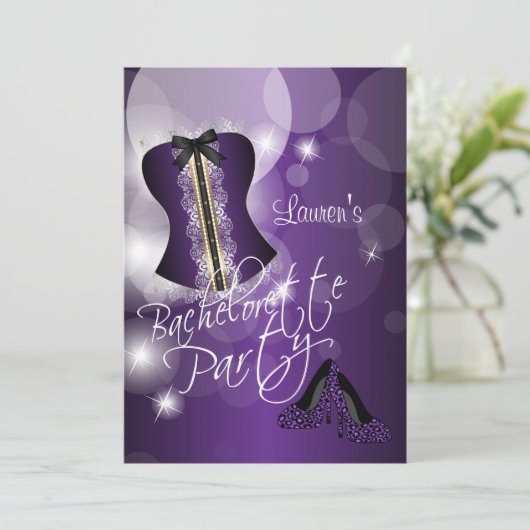 Invitation Fun Purple Bachelorte (Debout devant)