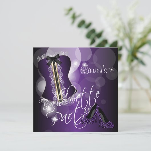 Invitation Fun Purple Bachelorte (Debout devant)