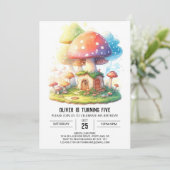 Invitation Fungi magique Tabouret de Toadstool Anniversaire (Debout devant)