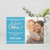 Invitation FUTURE MRS. Fête des mariées bleu rustique (Debout devant)