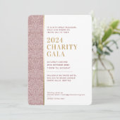 Invitation GALA BALL élégant damassé bordeaux poussiéreux or  (Debout devant)