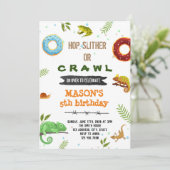 Invitation Garçon donut et fête reptile (Debout devant)