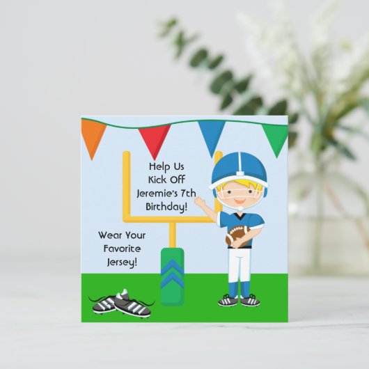 Invitation Garçon fait sur commande dans l'invitation bleue (Debout devant)