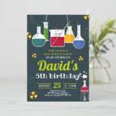 Invitation Garçon Mad Scientist Attention fête d'anniversaire (Debout devant)